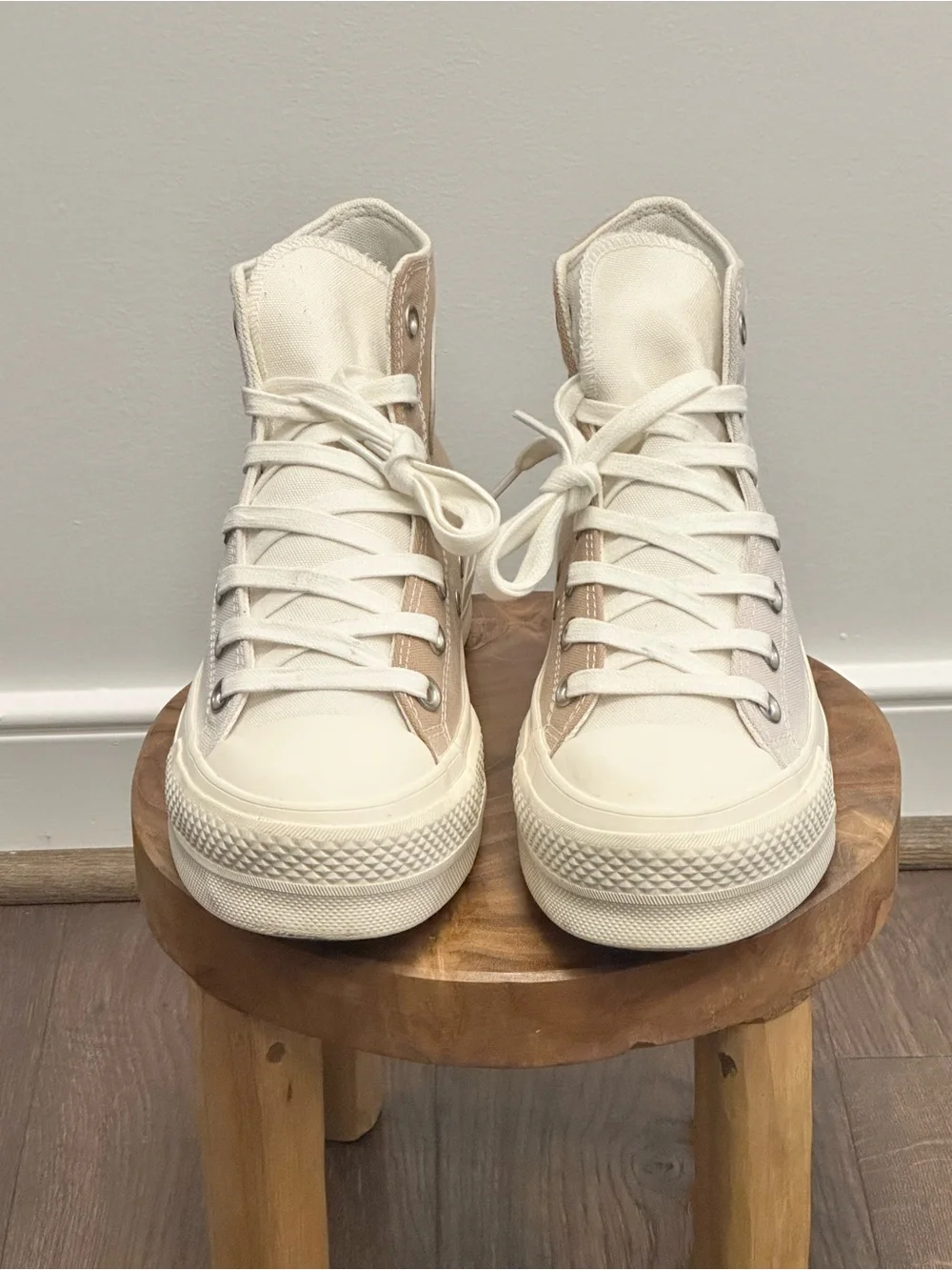 Converse All-Star Women’s High Top Platform Sneakers, Size 8 - Picture 3 of 10